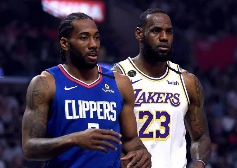 NBA-詹姆斯三分绝杀雷霆，湖人终结对手11连胜登顶西部引热议